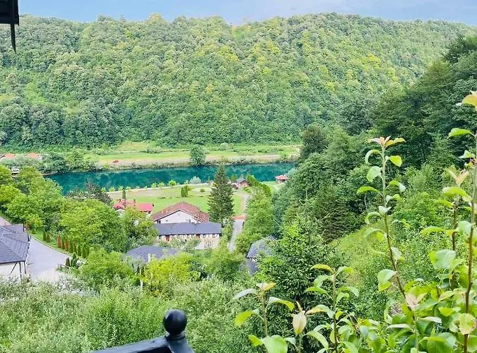 Azra River View House Bihac